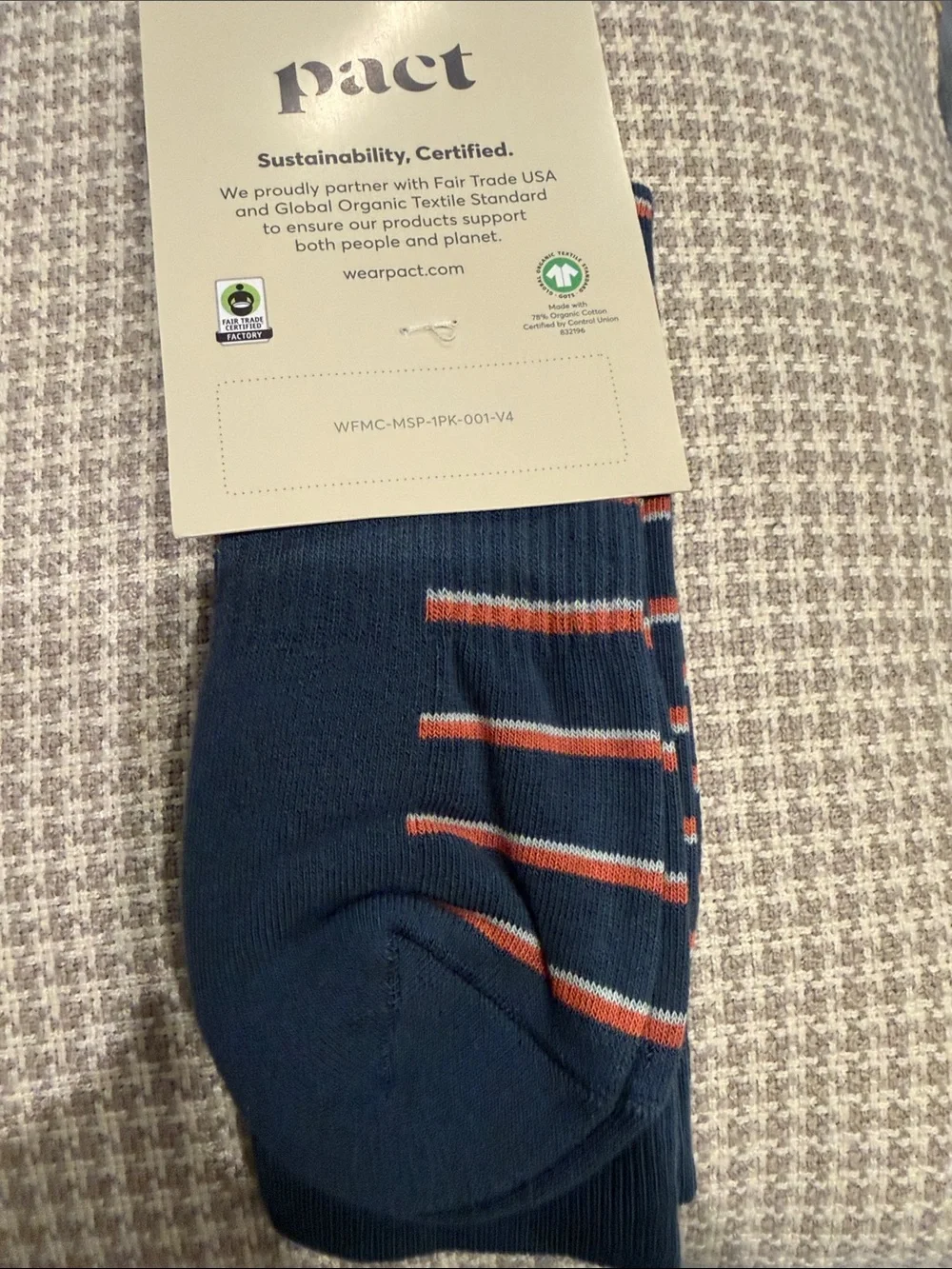 Pact Men's Organic Blend-3-Pack Socks - White Ankle & Green with Rust Stripes